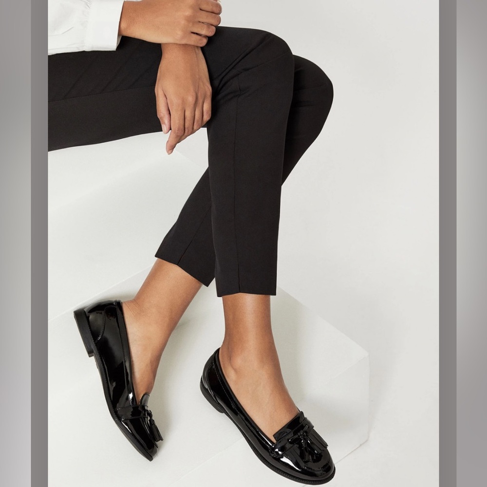 Lipsy size 8 WIDE FIT nwot black slip on loafers.